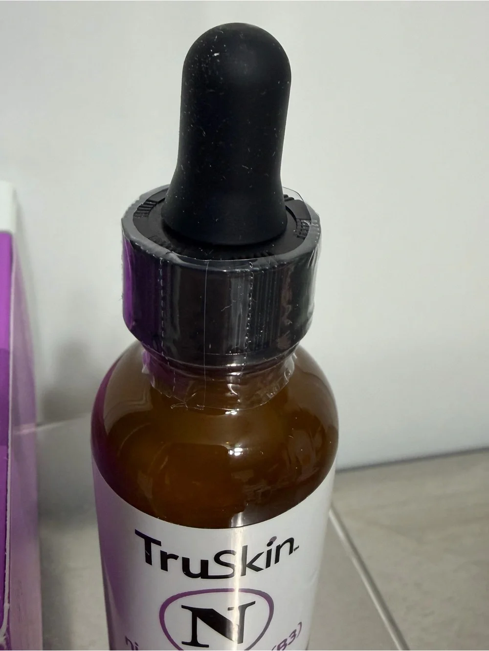 TruSkin Niacinamide B3 FACIAL SERUM, Vitamin E & Hyaluronic Acid, 1 fl oz - NIB